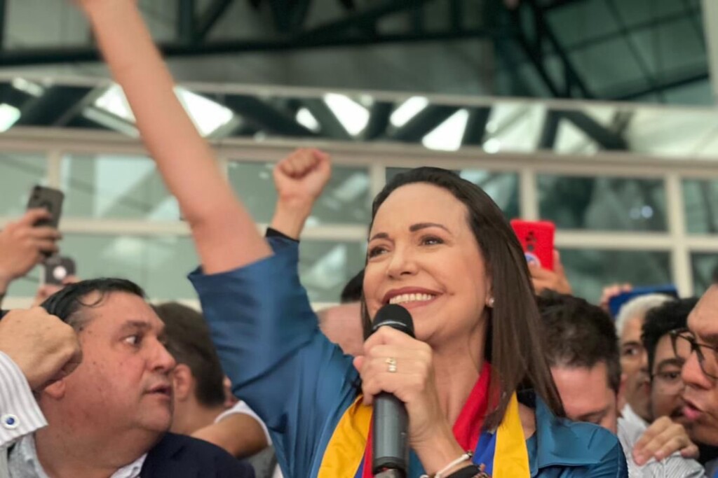 A política Marina Corina Machado é opositora de Nicolás Maduro