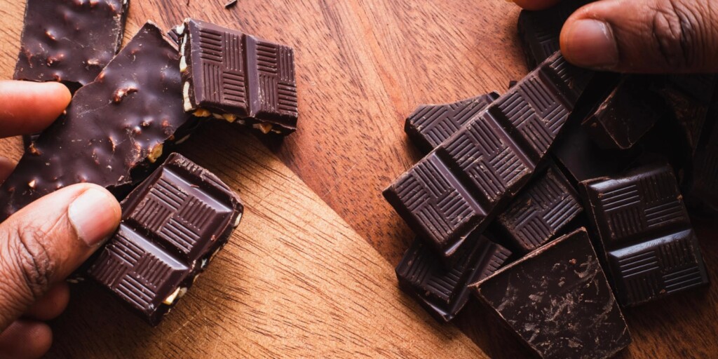 Chocolate em quantidade moderada pode trazer benefícios para o corpo Chocolate em quantidade moderada pode trazer benefícios para o corpo