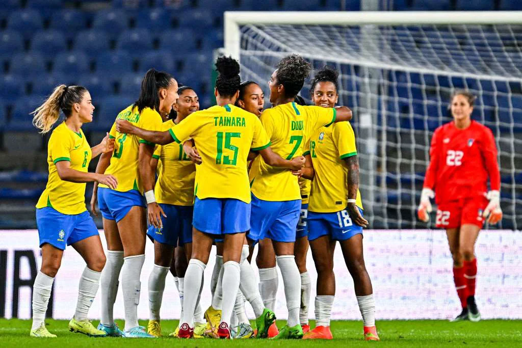De olho na Copa, seleção feminina fará três amistosos em fevereiro - Placar  - O futebol sem barreiras para você, jogos femininos brasil 