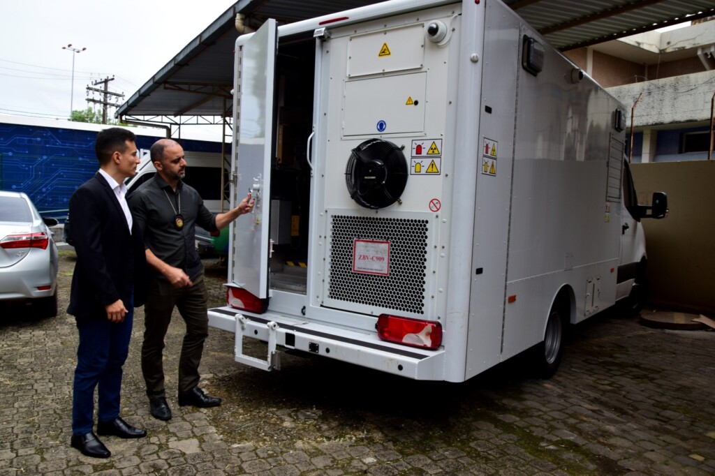 O novo veículo Scanner otimizará o processo de fiscalização no Posto Fiscal do Jundiá. (Foto: Nilzete Franco/Folha BV) O novo veículo Scanner otimizará o processo de fiscalização no Posto Fiscal do Jundiá. (Foto: Nilzete Franco/Folha BV)