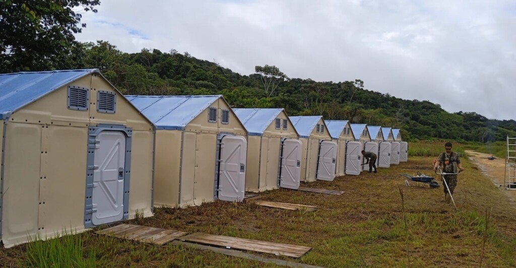 Os militares têm proporcionado apoio à Unidade Básica de Saúde Indígena (UBSI) de Homoxi. (Foto: reprodução/Forças Armadas) Os militares têm proporcionado apoio à Unidade Básica de Saúde Indígena (UBSI) de Homoxi. (Foto: reprodução/Forças Armadas)