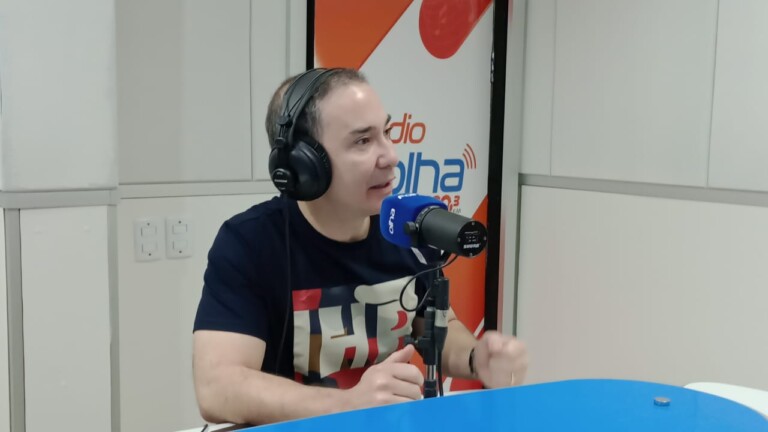 Duda Ramos falou sobre ações parlamentares no Agenda da Semana. (Foto: Estúdio/Folha FM)