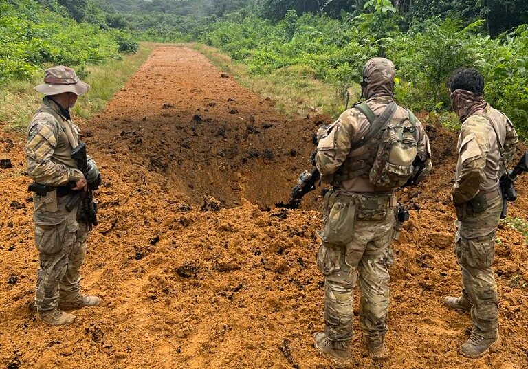 Neutralização da pista tem o objetivo de romper o fluxo de apoio logístico do garimpo ilegal. Foto: Divulgação Neutralização da pista tem o objetivo de romper o fluxo de apoio logístico do garimpo ilegal. Foto: Divulgação