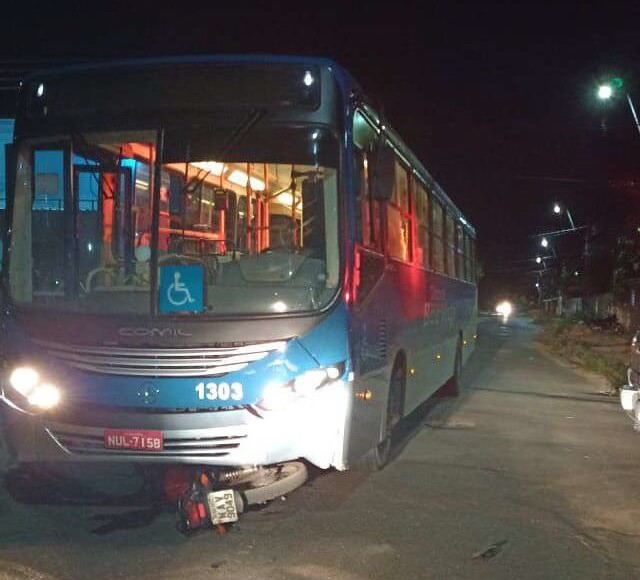 Acidente ocorreu na noite desse domingo (30) (Foto: Divulgação/PMRR)