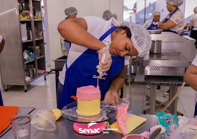 A competição é destinada a adultos a partir de 18 anos, que tenham cursos na área de gastronomia, confeitaria, ou áreas afins (Foto: Senac)