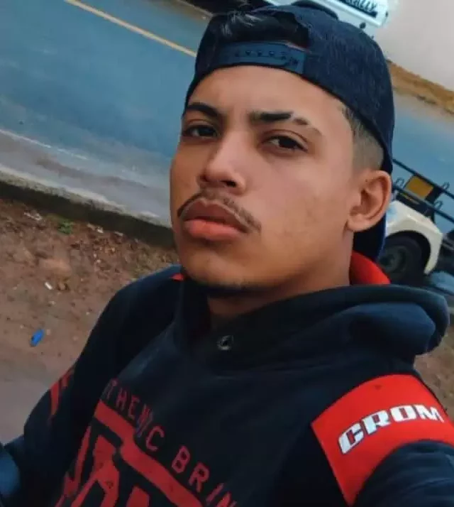 Daniel foi assassinado com uma facada no coração (Foto: Arquivo pessoal)