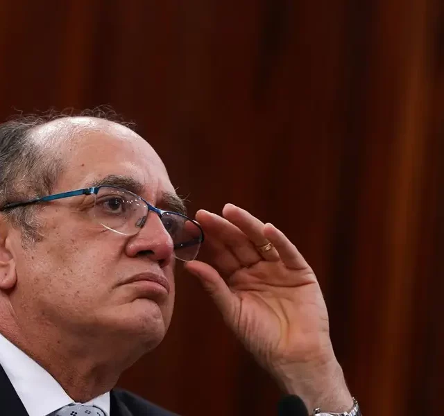 Ministro Gilmar é o relator do julgamento no STF sobre a manutenção do foro privilegiado após término dos mandatos de políticos (Foto: Reprodução/Internet)