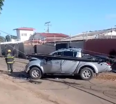 Acidente ocorreu na manhã deste domingo (Foto: Reprodução)