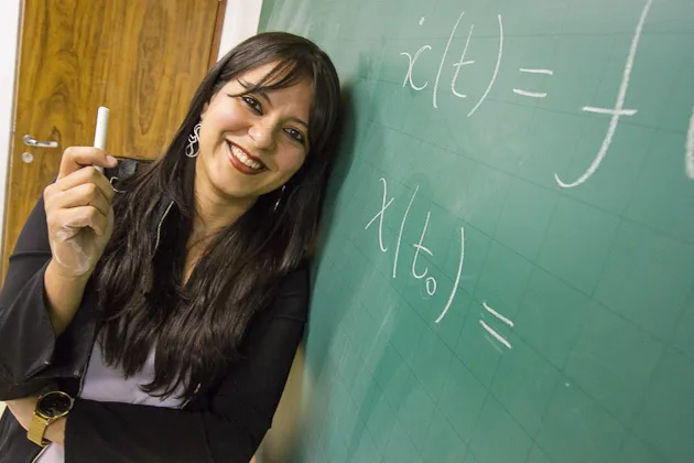 Jaqueline é, atualmente, professora do Departamento de Matemática da UNB. Foto: Divulgação