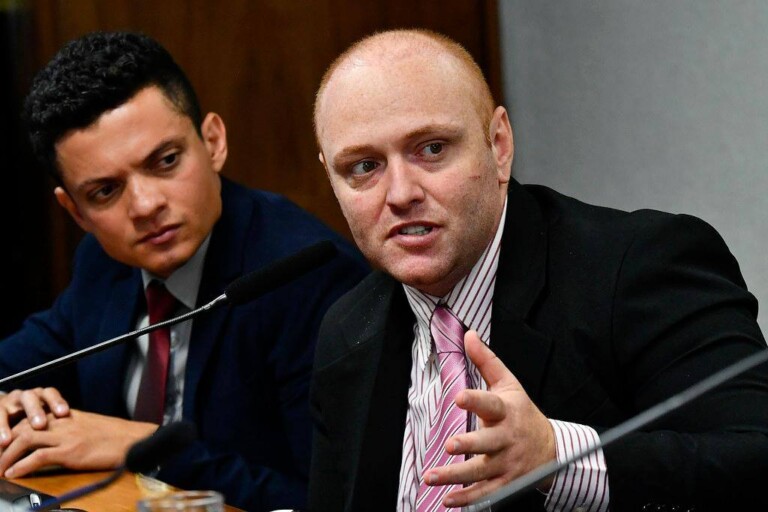Hacker aponta deputada federal Carla Zambelli como figura ativa em supostos crimes eleitorais. Foto: Agência Senado