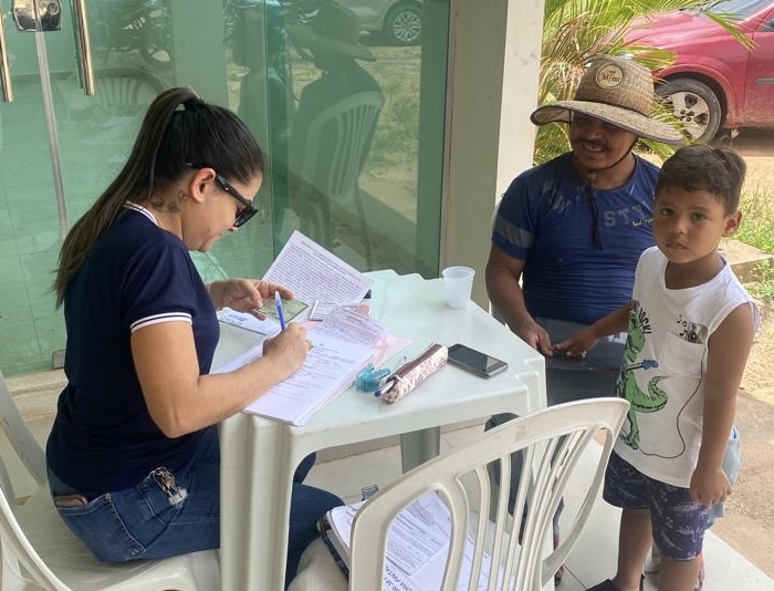 Cadastro é realizado pela equipe da Caer (Foto: Ascom/Caer)