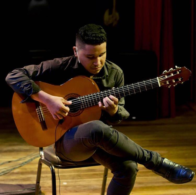 Músico e Professor, Jhonatas Vinícius, é um dos instrutores do Workshop. Foto: Divulgação