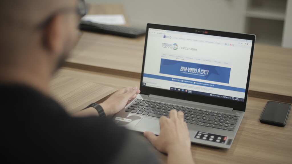 Aprovados deverão realizar pré-matrÃcula até o dia 9 de agosto, pela internet (Foto: Divulgação/UERR) Aprovados deverão realizar pré-matrÃcula até o dia 9 de agosto, pela internet (Foto: Divulgação/UERR)