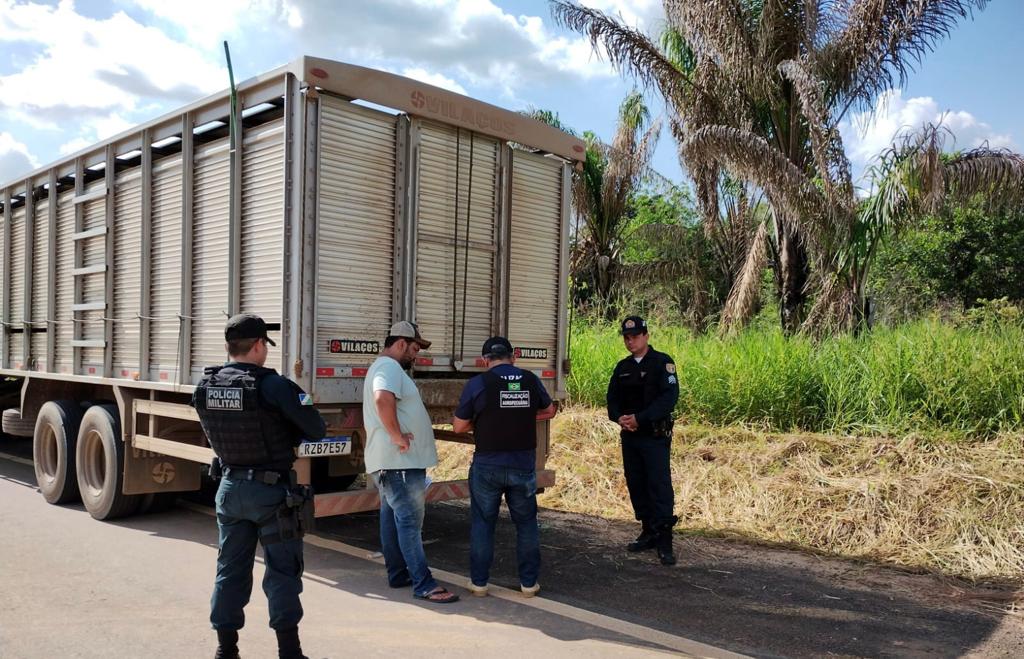 Transportadores de animais devem cadastrar o veÃculo na Aderr Transportadores de animais devem cadastrar o veÃculo na Aderr