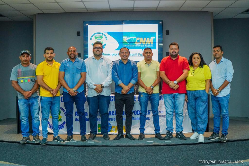Mesa diretora da nova associação (Foto: Divulgação)