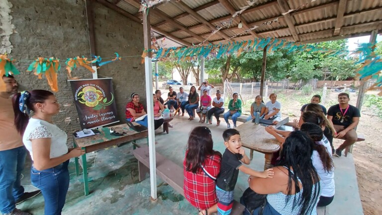 Cerca de 50 migrantes participam das capacitações. (Foto: reprodução)