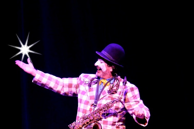Espetáculo "Augusto e o Sorriso da Lua" ocorre hoje no Teatro do Sesc Espetáculo "Augusto e o Sorriso da Lua" ocorre hoje no Teatro do Sesc