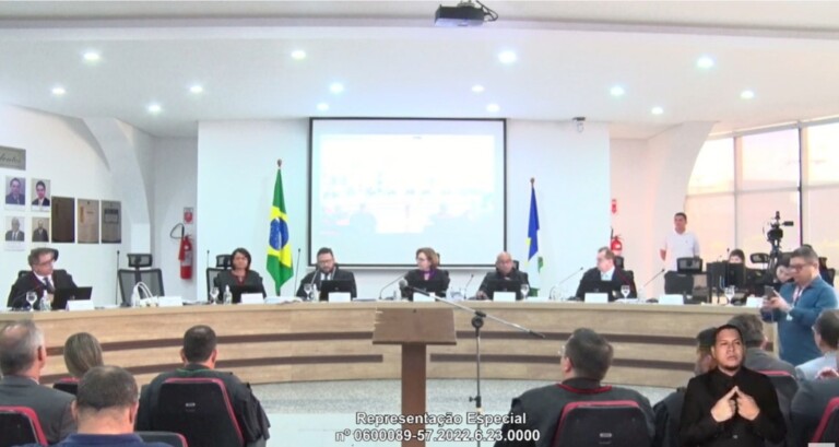 Acompanhe o julgamento do governador pela Folha FM