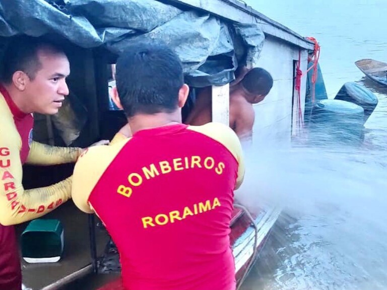 Trabalhos iniciaram na manhã do último domingo, dia 27. (Foto: reprodução/CBMRR)