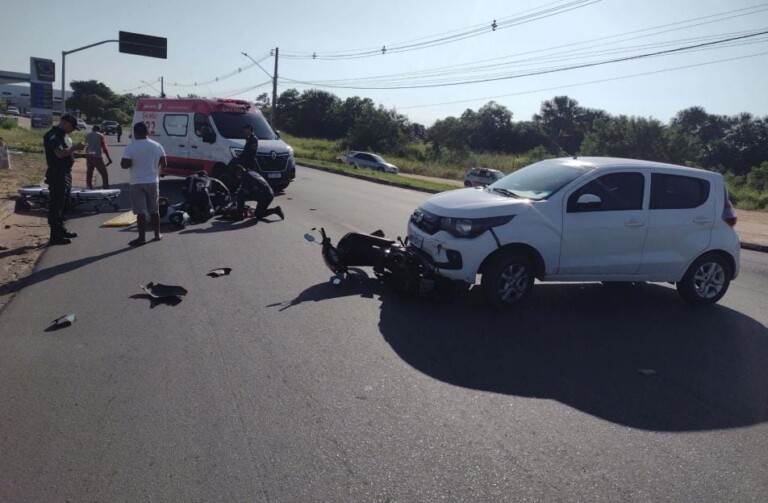Momento em que a vítima é atendida pelo Samu (Foto: Divulgação)