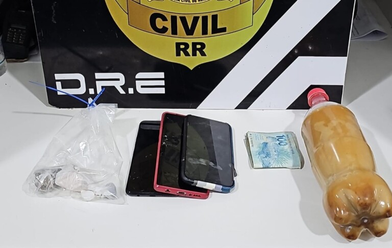 Itens apreendidos na residência (Divulgação/PCRR)