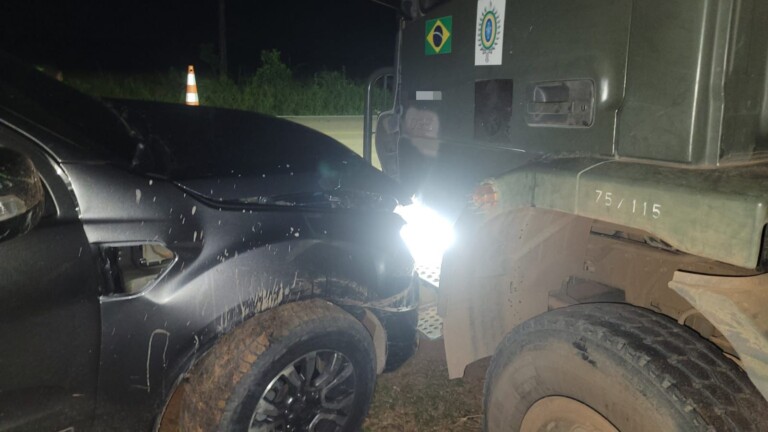 Veículo envolvido na batida (Foto: Divulgação)