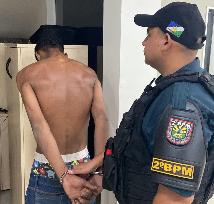 O homem foi preso e encaminhado ao 1° Distrito Policial para as providências necessárias (Foto: Divulgação) O homem foi preso e encaminhado ao 1° Distrito Policial para as providências necessárias (Foto: Divulgação)