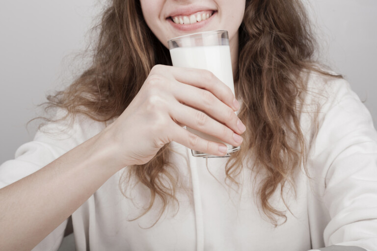 A verdade sobre o leite: nutrição, benefícios e cuidados com a lactose