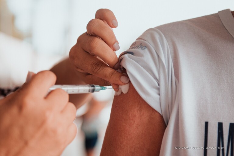 O quantitativo irá possibilitar vacinação de até 3 milhões de pessoas, já que o esquema vacinal prevê duas doses (Foto: PMBV) 