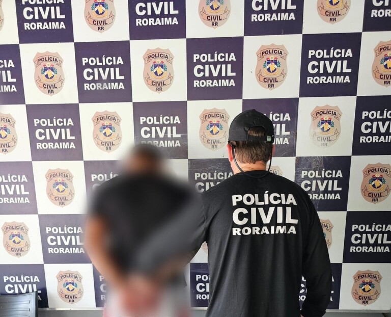 Homem foi levado à delegacia (Foto: Divulgação/PCRR)