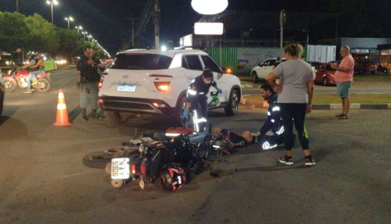 Condutor da moto foi encaminhado ao HGR para atendimento. (Foto: PMRR)