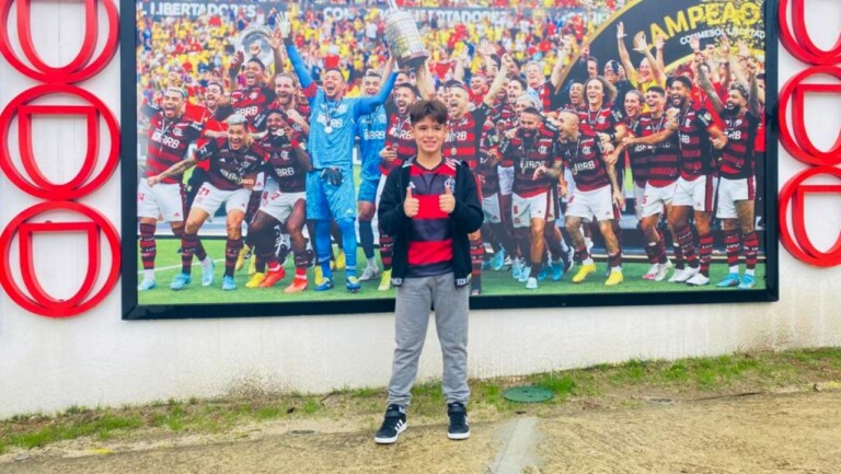 Noah Felipe Uchoa Aragão é aluno da escolinha do Flamengo e tem dez anos (Foto: Arquivo pessoal)