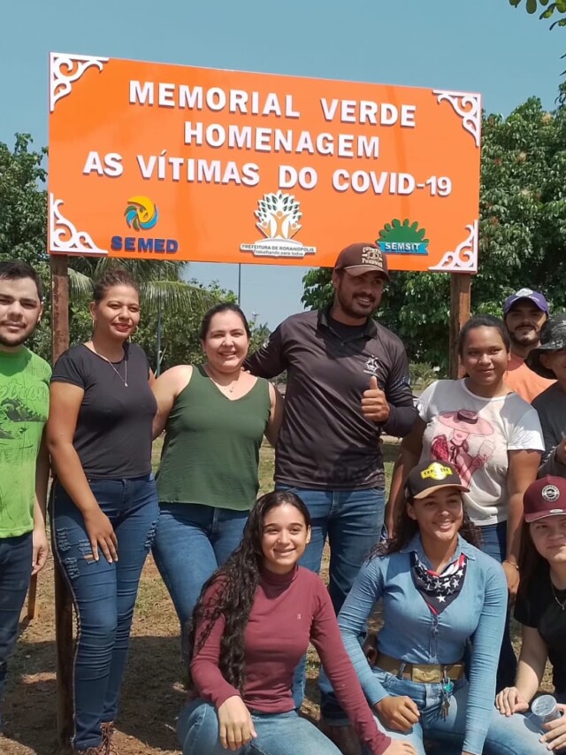 Ao todo, 69 mudas foram plantadas (Foto: Divulgação)