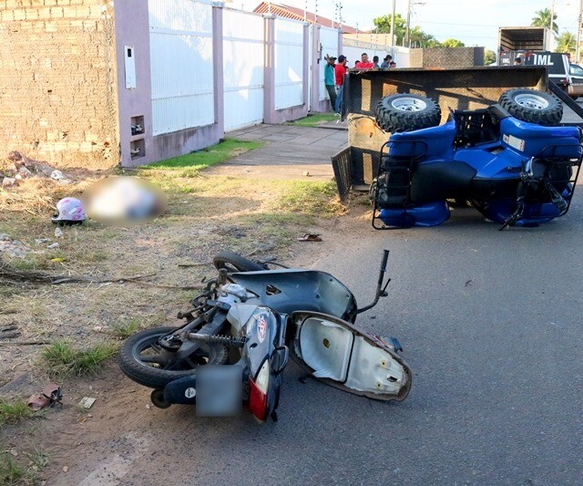 Acidente aconteceu por volta das 16 horas, do dia 31 agosto, na Rua Sucupira, no bairro Caçari (Foto: Wenderson Cabral/FolhaBV)