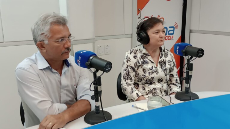 Professores Valdinar Ferreira e Sandra Katia, do curso de agronomia da UFRR (Foto: FolhaBV)
