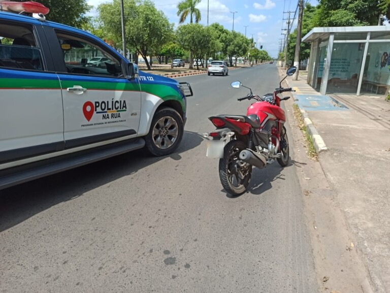 Moto foi recuperada por policiais da Ciptur (Foto: Divulgação) 