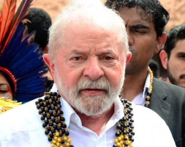 Presidente Lula passa por cirurgia no quadril nesta sexta