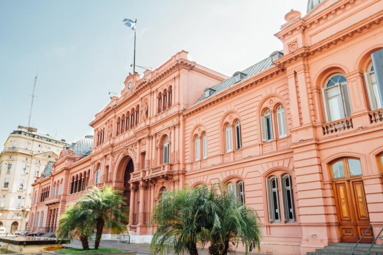 Casa Rosada é a sede da presidência da República Argentina, em Buenos Aires - Foto: Internet