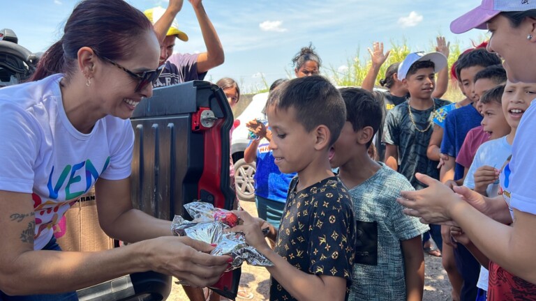 Brinquedos foram distribuídos em Boa Vista (Foto: Divulgação)
