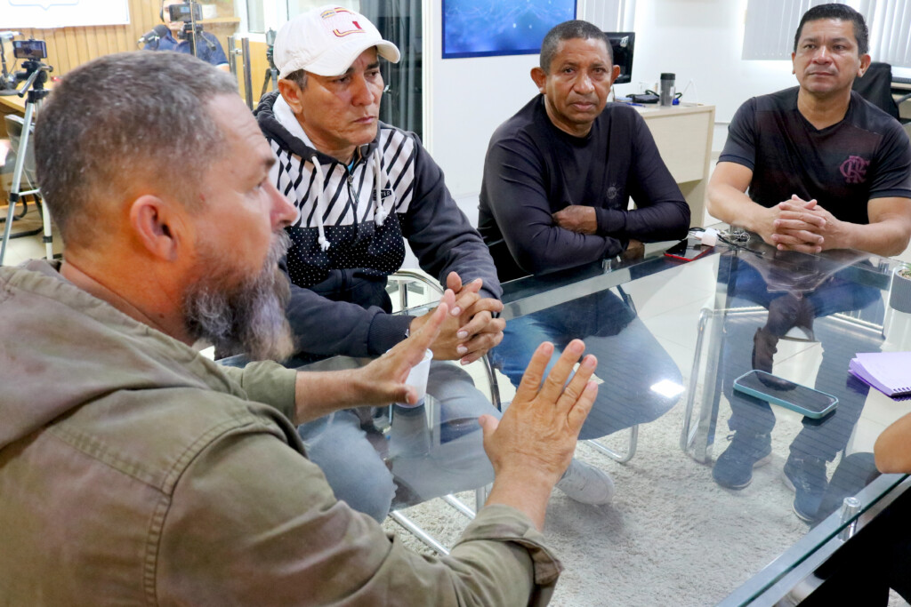 Soldados da FAB e Exército relataram que colaboraram com o desenvolvimento do estado. (Foto: Wenderson Cabral/FolhaBV) Soldados da FAB e Exército relataram que colaboraram com o desenvolvimento do estado. (Foto: Wenderson Cabral/FolhaBV)