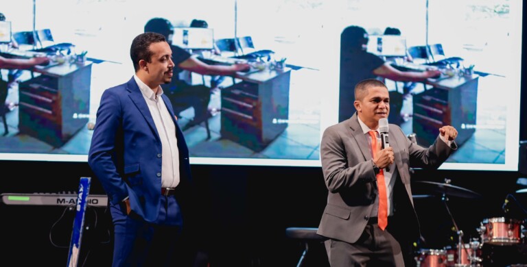  Adriel Jesus, sócio-proprietário e CEO e fundador, Alexandre Barros (Foto: Divulgação/Thiago Italo)