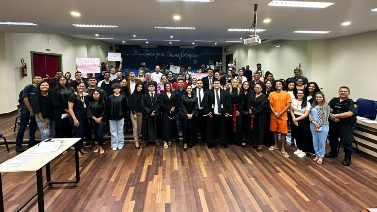 Estudantes de Direito do Centro Universitário Estácio da Amazônia (Foto: Divulgação)