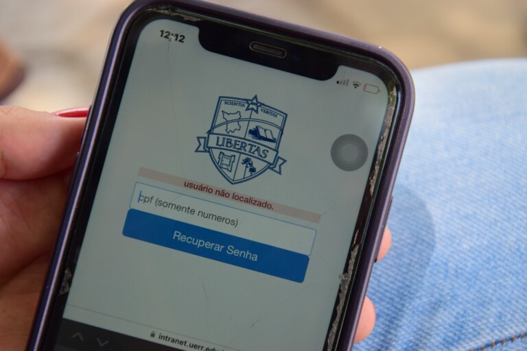 Site mostra "usuário não localizado" quando eleitor tenta acessar o sistema de votação da Uerr (Foto: Nilzete Franco/FolhaBV)