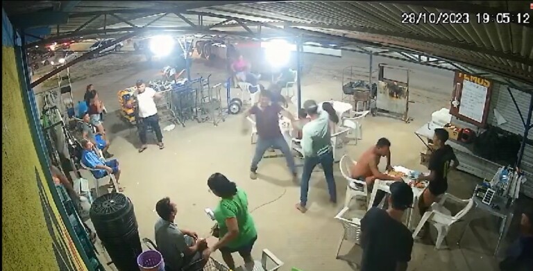 Briga ocorreu na noite desse sábado (29) (Foto: Reprodução/Redes Sociais)