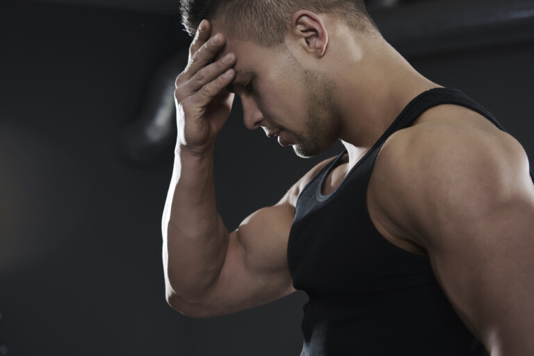 Estudos descartam relação direta, mas orientam cautela no consumo do pré-treino (Foto: Freepik)