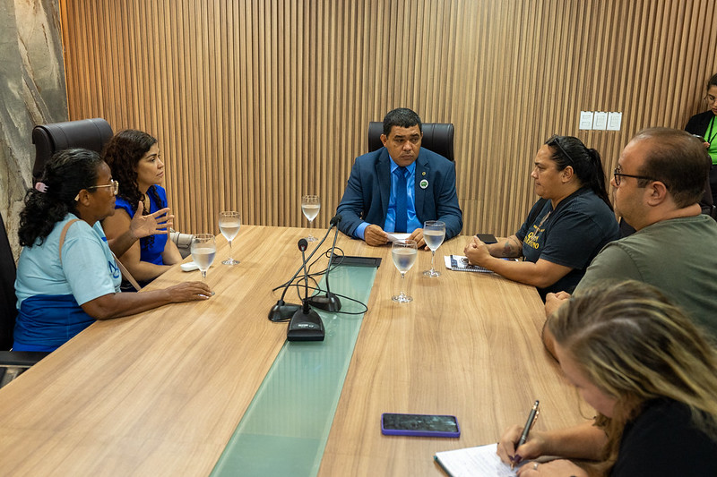 O encontro aconteceu na Sala de Reuniões anexa ao Plenário Noêmia Bastos Amazonas. (Foto: reprodução/ALE-RR) O encontro aconteceu na Sala de Reuniões anexa ao Plenário Noêmia Bastos Amazonas. (Foto: reprodução/ALE-RR)