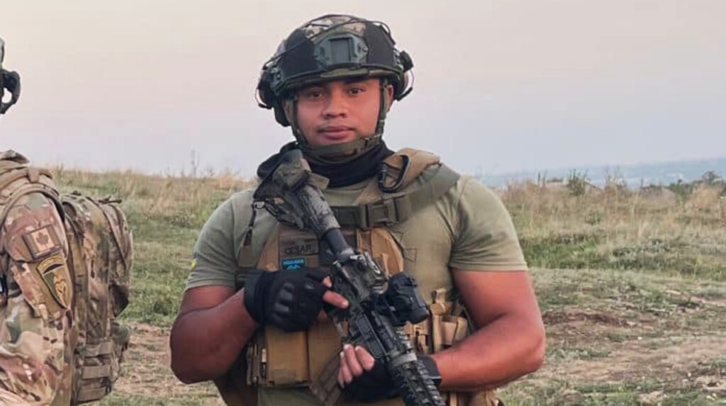 Júlio César Sales Soeiro tinha 23 anos e era voluntário na guerra ucraniana (Foto: Arquivo pessoal) Júlio César Sales Soeiro tinha 23 anos e era voluntário na guerra ucraniana (Foto: Arquivo pessoal)