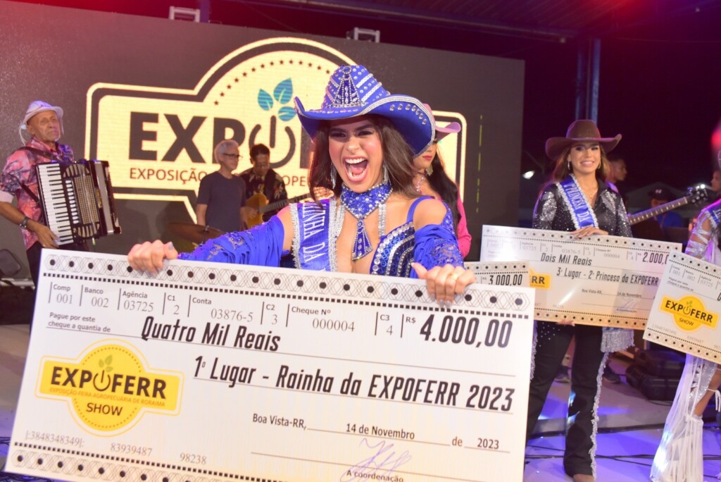 Luana Rebeca, além de receber o título das mãos de Fabiana Cardoso, Rainha de 2022, foi premiada com R$ 4 mil - Foto: Secom Luana Rebeca, além de receber o título das mãos de Fabiana Cardoso, Rainha de 2022, foi premiada com R$ 4 mil - Foto: Secom