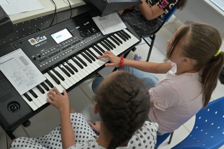 Centro de Convivência da Juventude já atendeu cerca de 200 alunos entre violão, teclado e canto (Jader Souza/SupCom-ALE-RR)