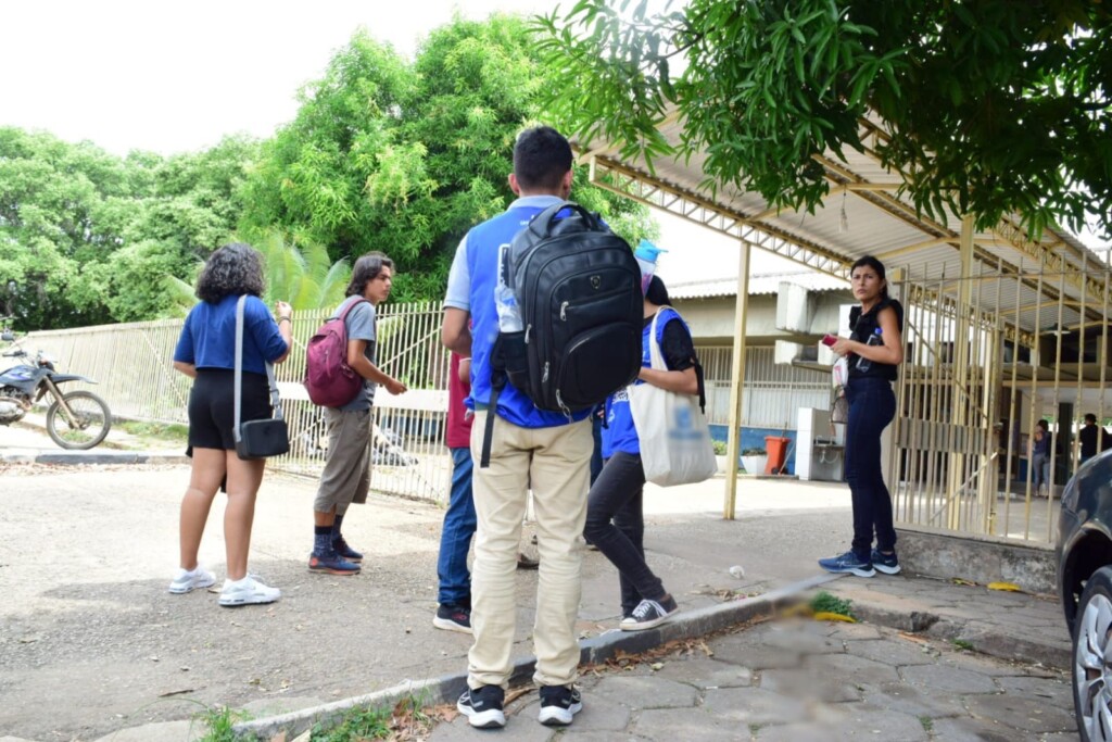 Candidatos realizaram prova na Escola Estadual Gonçalves Dias. (Foto: Nilzete Franco/FolhaBV) Candidatos realizaram prova na Escola Estadual Gonçalves Dias. (Foto: Nilzete Franco/FolhaBV)